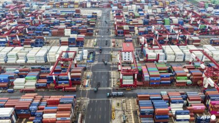 White House releases list of products US, China could tax less