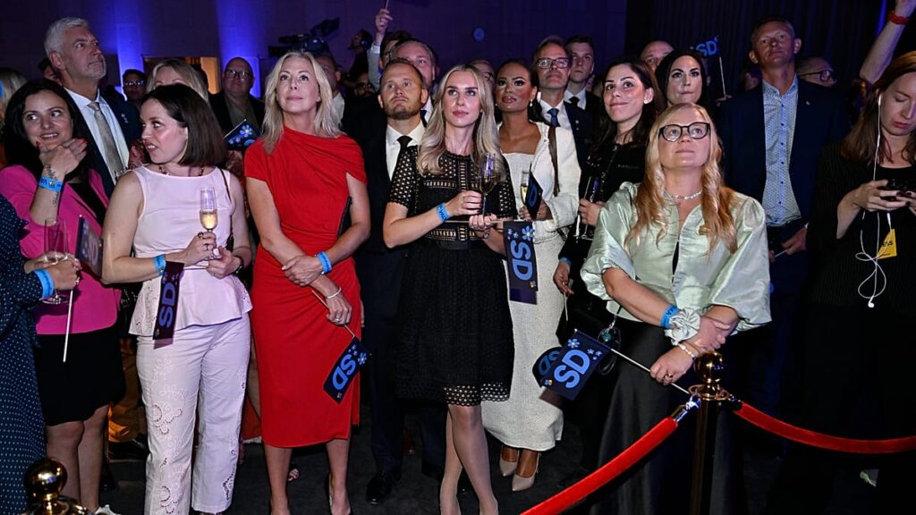 Sweden’s centre-left narrowly win election