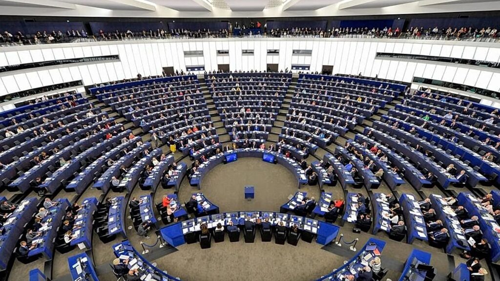 MEPs push to finance Ukraine defence through Russian frozen assets