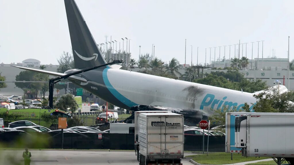 Amazon cargo plane overruns Miami airport runway and strikes ‘multiple’ vehicles; 5 dead, 5 injured