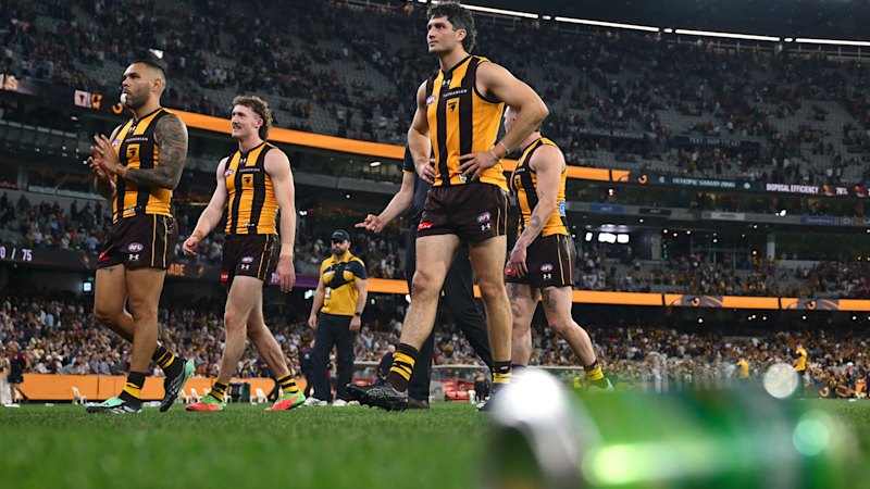 Ugly fan behaviour condemn after cans, bottles thrown at umpires
