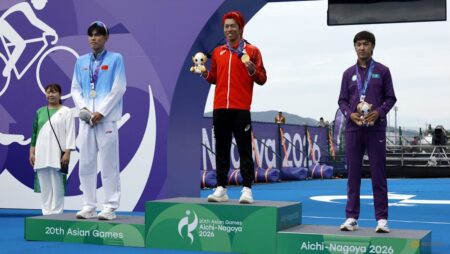 Japan triathlete Hojo wins first gold of Asian Games