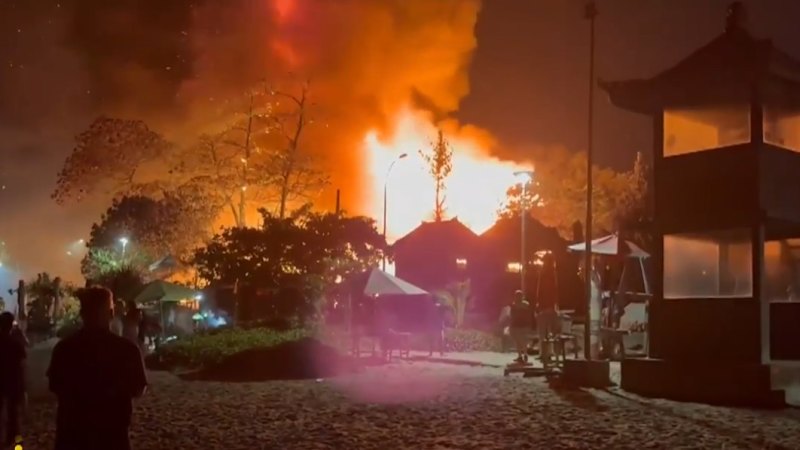 Perth holidaymakers among those forced to flee Bali fire