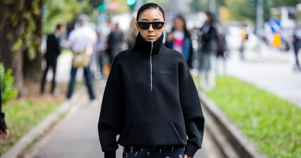 PSA: Mockneck Sweatshirts Are the Fall 2026 Cool-Girl Upgrade to Frumpy Hoodies — Our Picks Start at $10